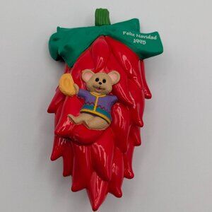 Hallmark Keepsake Feliz Navidad 1995, Mouse in Chili Pepper House Ornament
